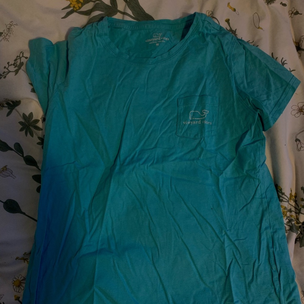 Vineyard vines shirt